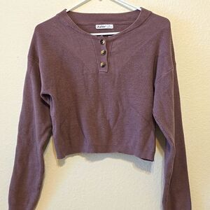 Aster cropped sweater size small